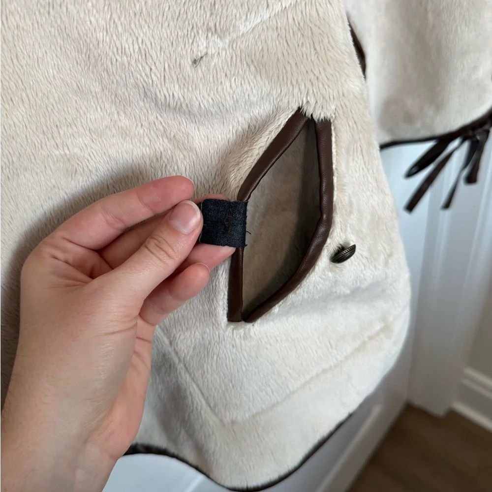 Anthropologie Gray and Cream Hooded Cape - Picture 7 of 13